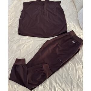 Figs FreeX High Waisted Zamora Jogger Scrubs Dark Fig color. Size Medium